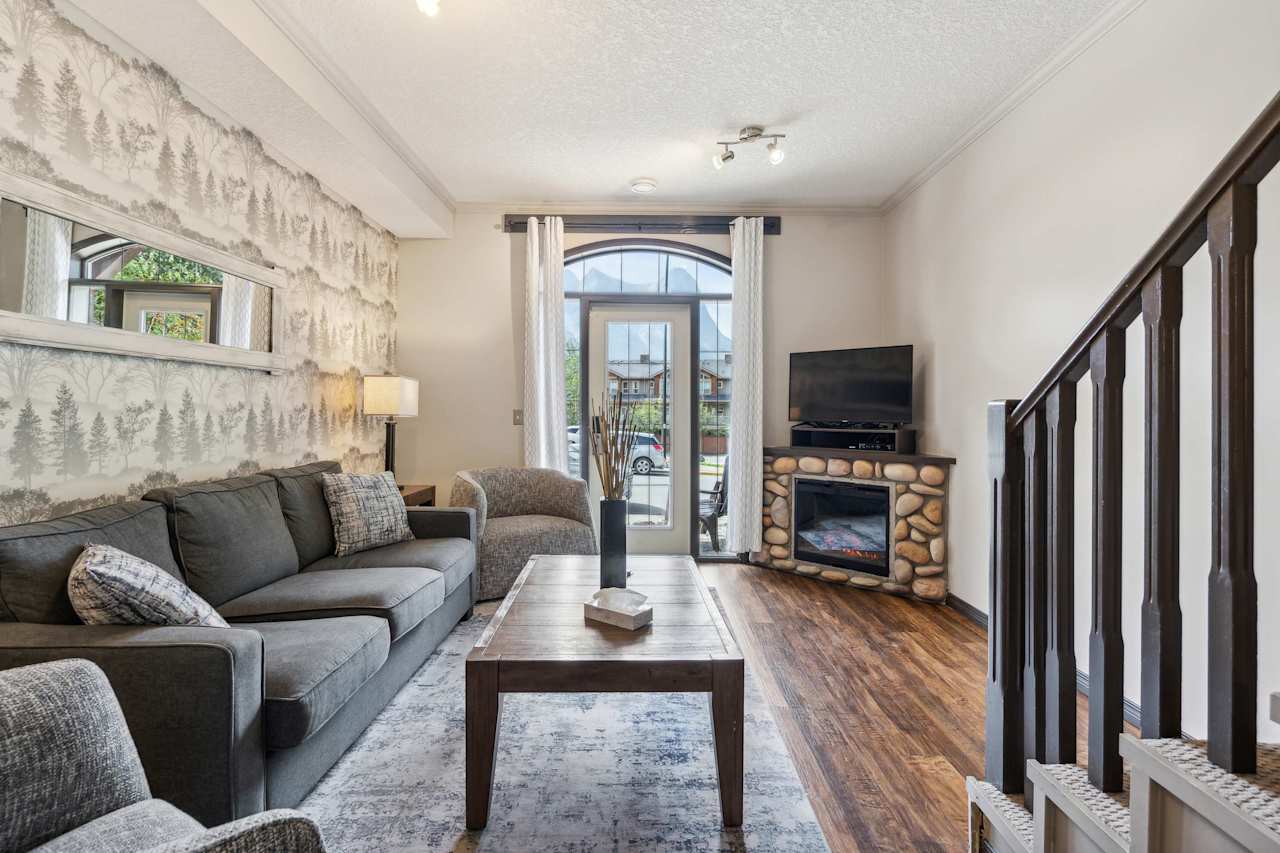 140 Kananaskis Way Unit: 105