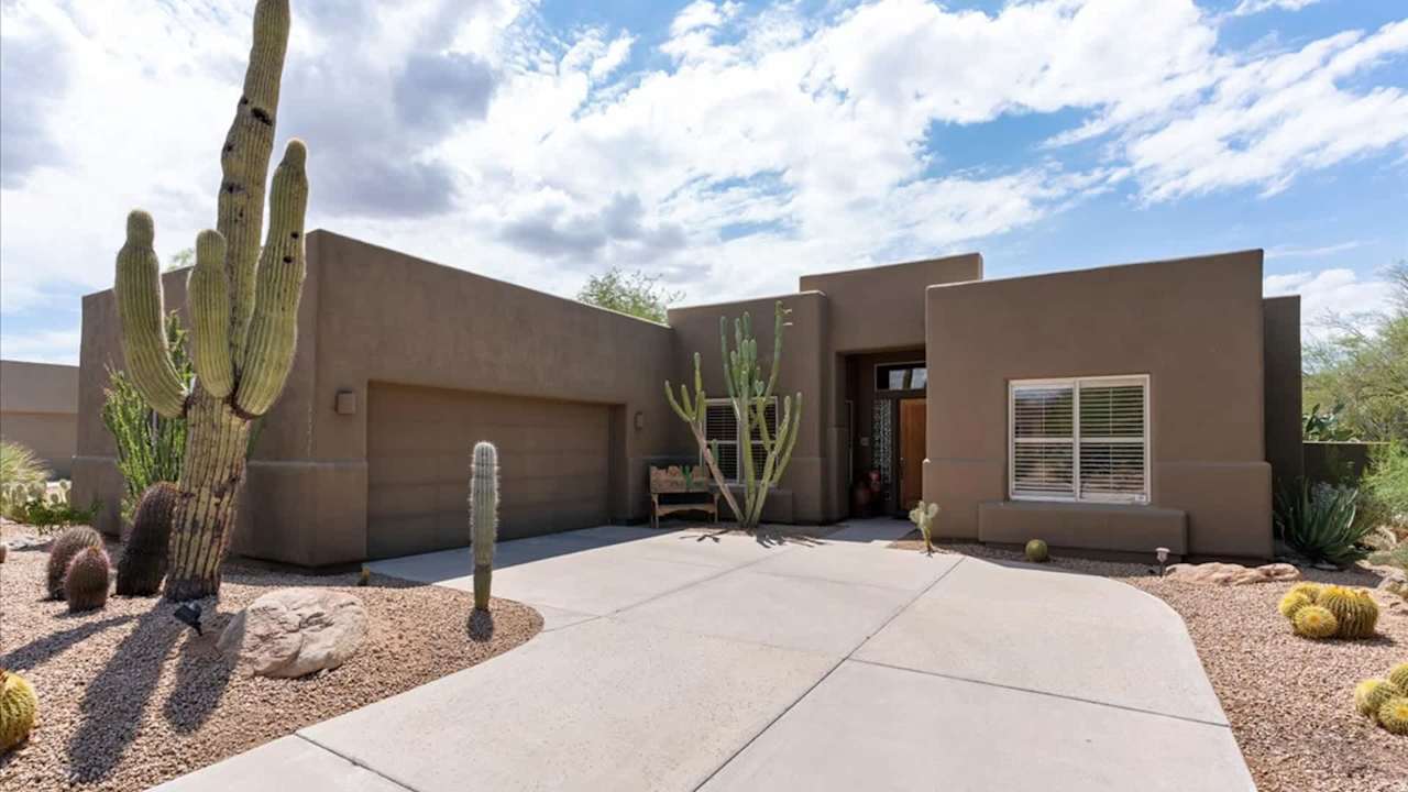 11239 E. Greythorn Dr.