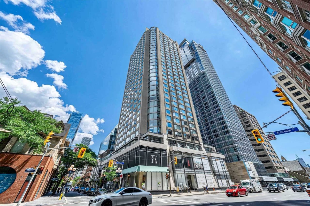 155 Yorkville Ave, #319