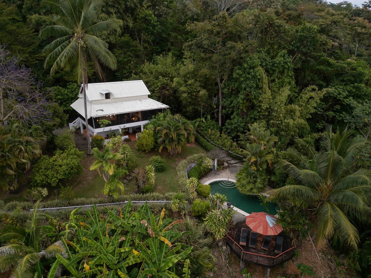 Ocean and Sunset View Home and Guest House near Dominical – 6.3 Acres