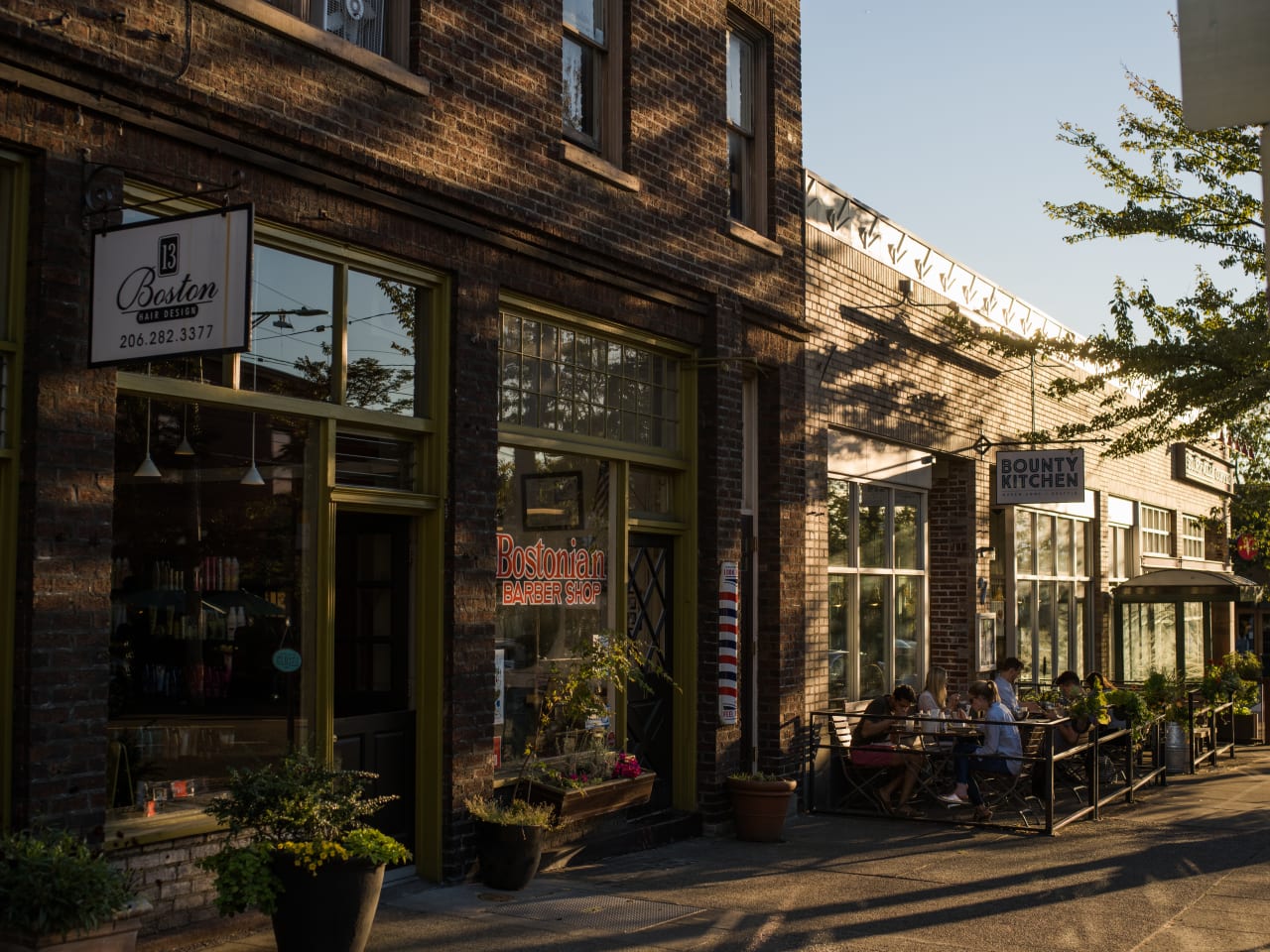 Queen Anne Neighborhood Guide VDB Compass VDB Compass