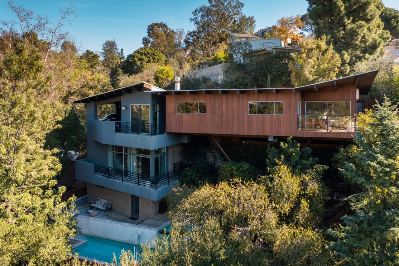 A Mid-Century Treehouse in Beachwood Canyon