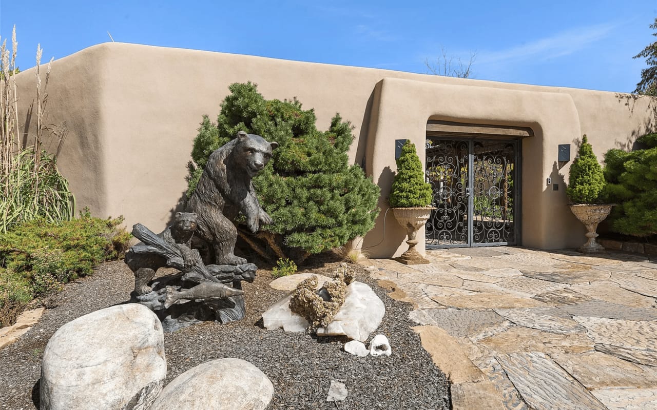 Ricky, Cathy & Tara Team’s Complete Homebuying Guide for Santa Fe