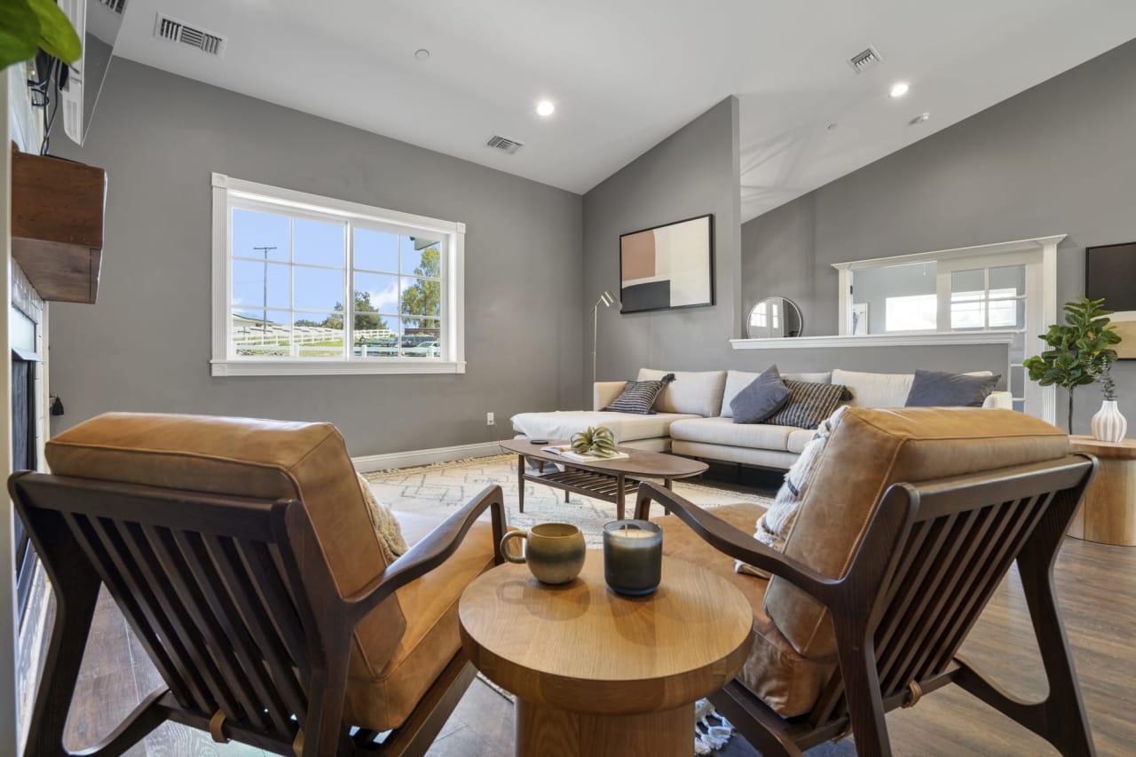 Modern Farmhouse Bonita, San Diego Matt Matt