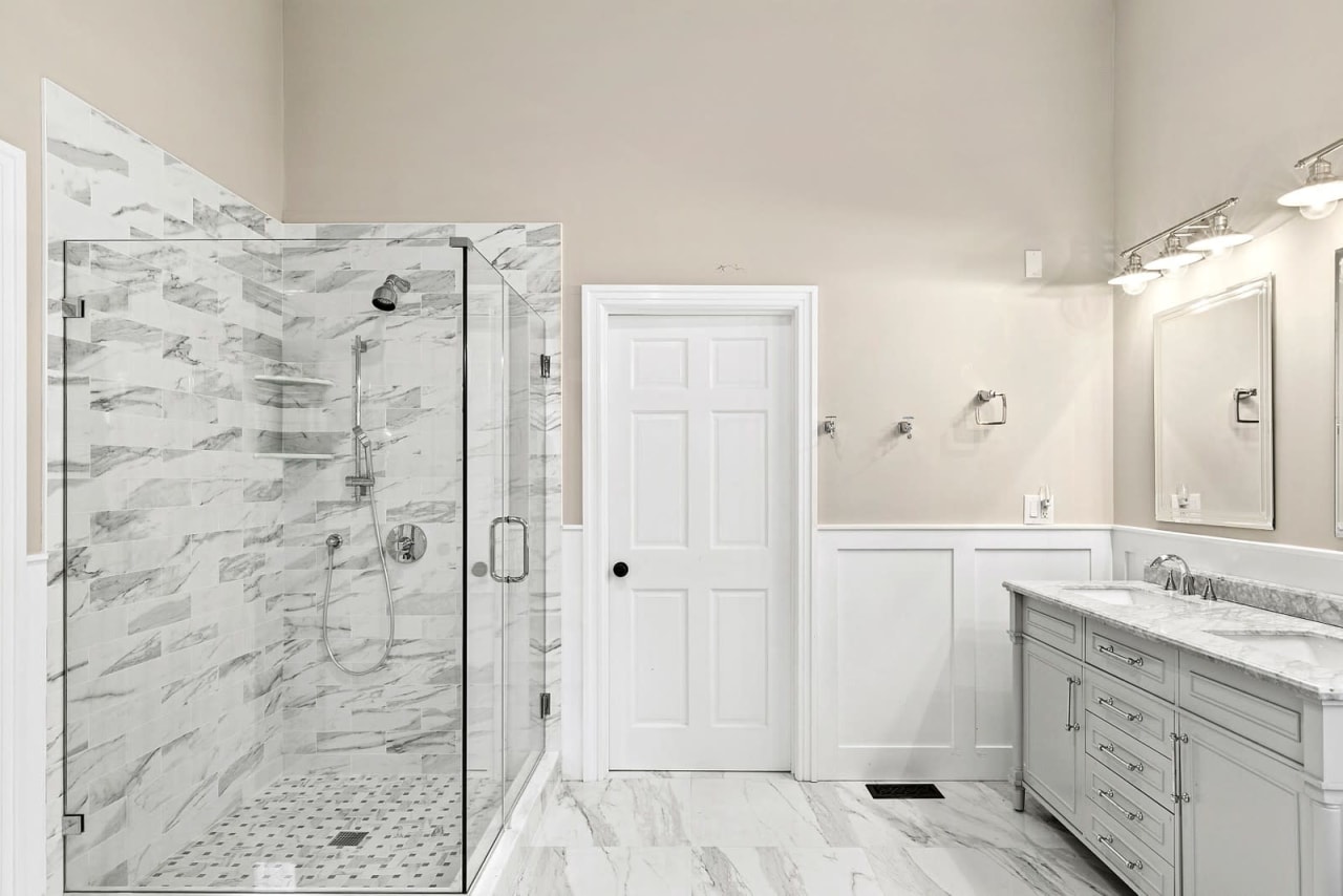 3 North Quarter Road Westhampton, NY 11977 4 Beds