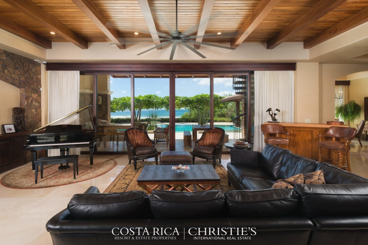 Avellanas Beachfront Home ¨La Choza¨