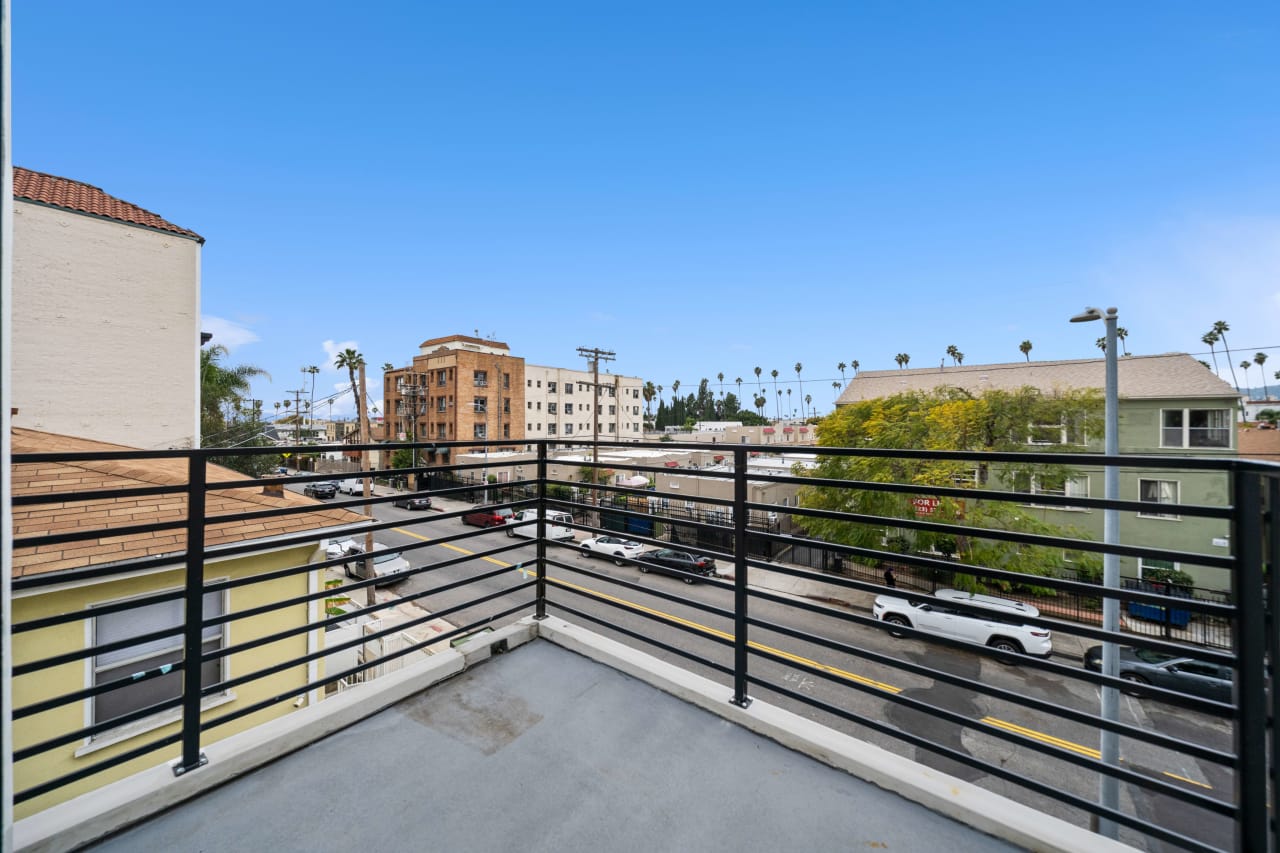 Hollywood Townhomes for Sale