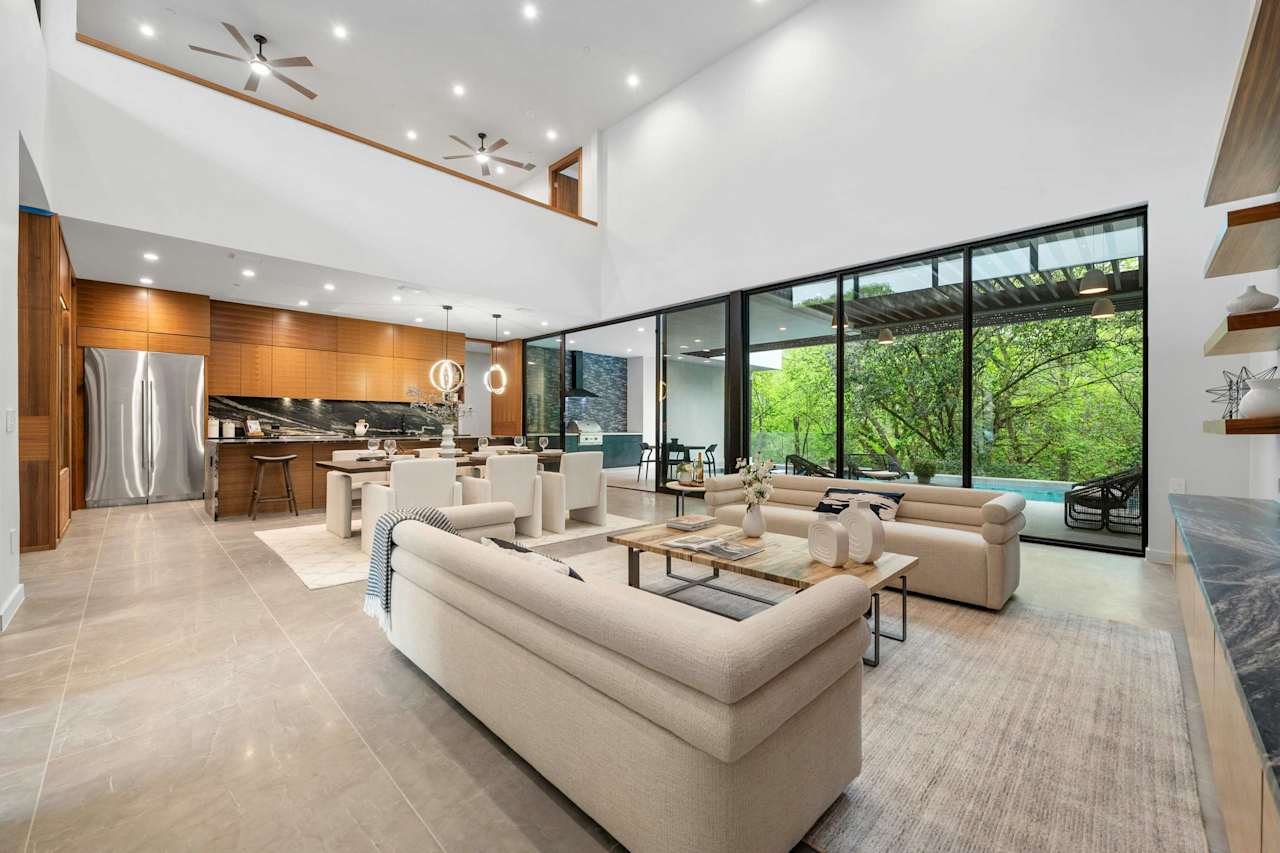3415 Rosefinch