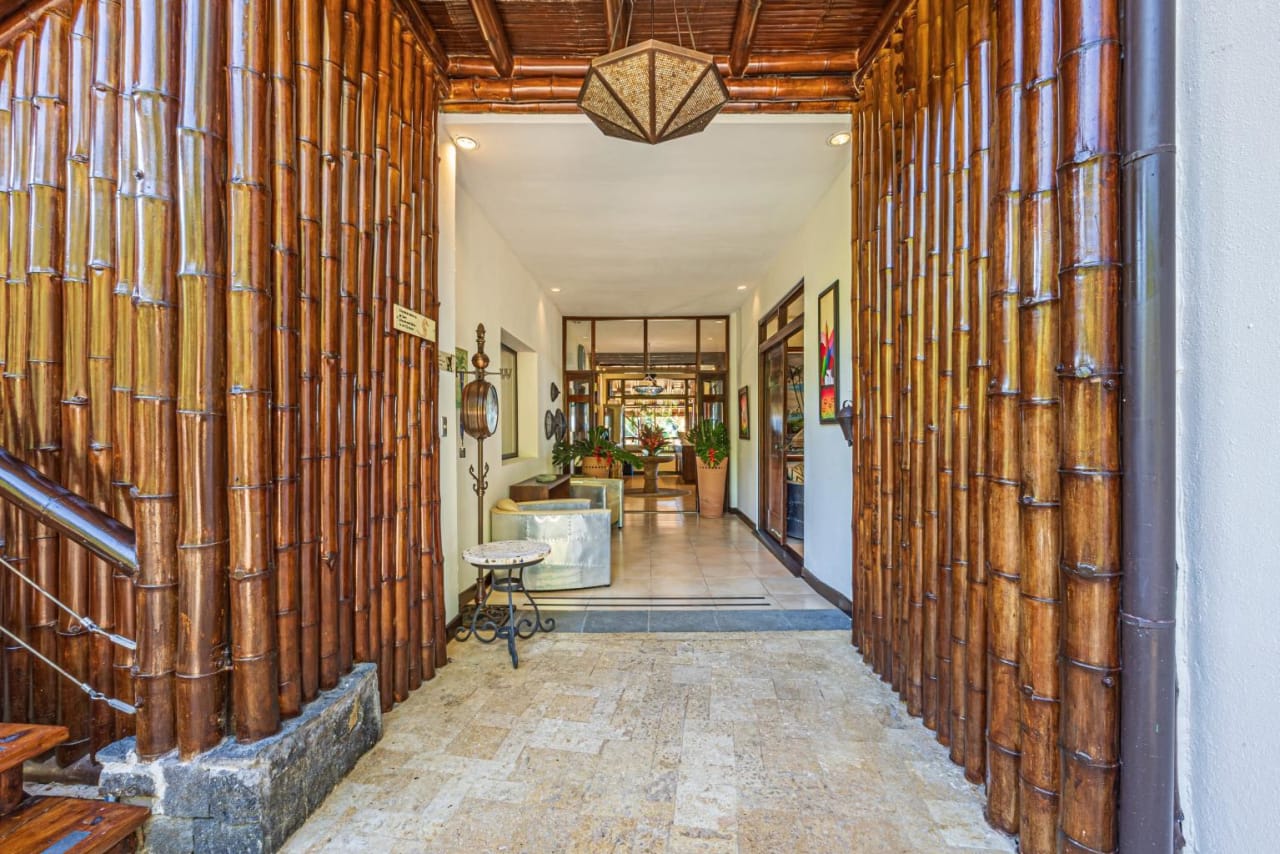 Casa Ramon, Distinguished Tropical Living Near Dominical