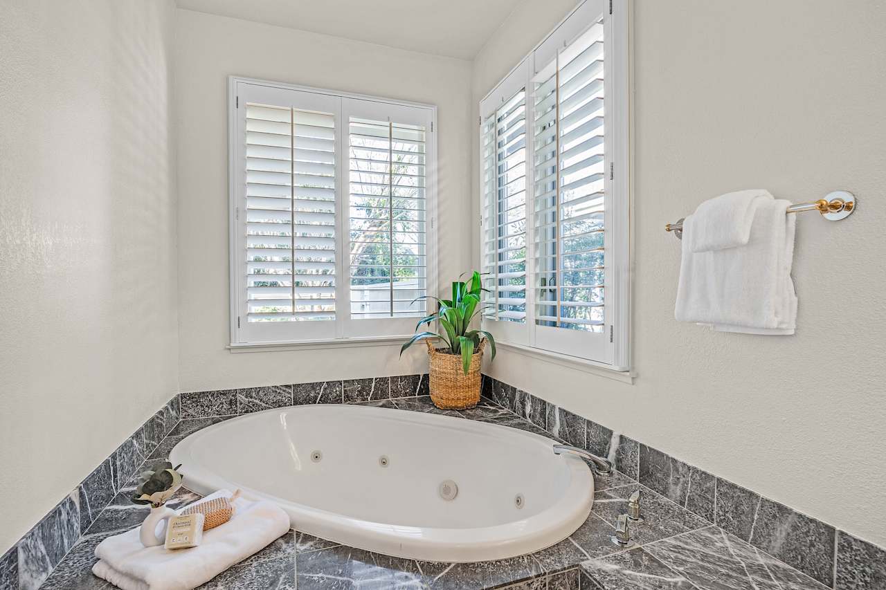 7933 Winged Foot Court