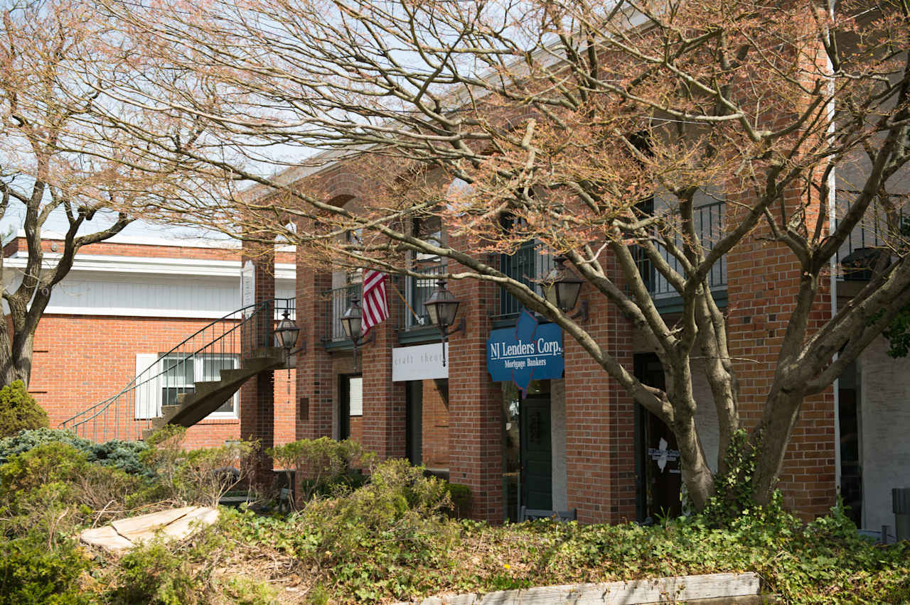 Ho Ho Kus Homes for Sale Same Day Viewings