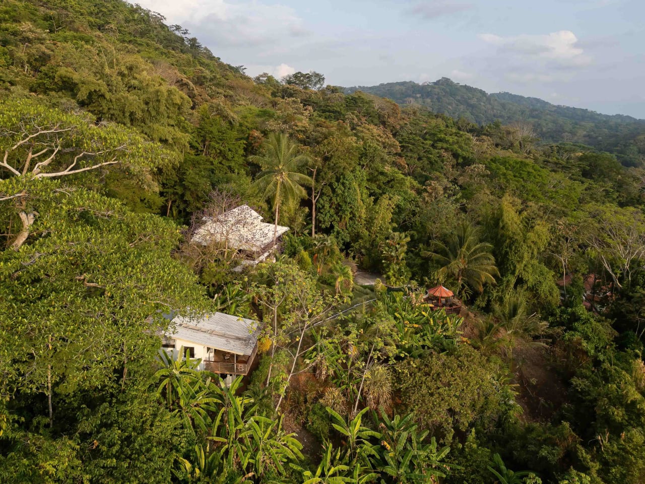 Ocean and Sunset View Home and Guest House near Dominical – 6.3 Acres