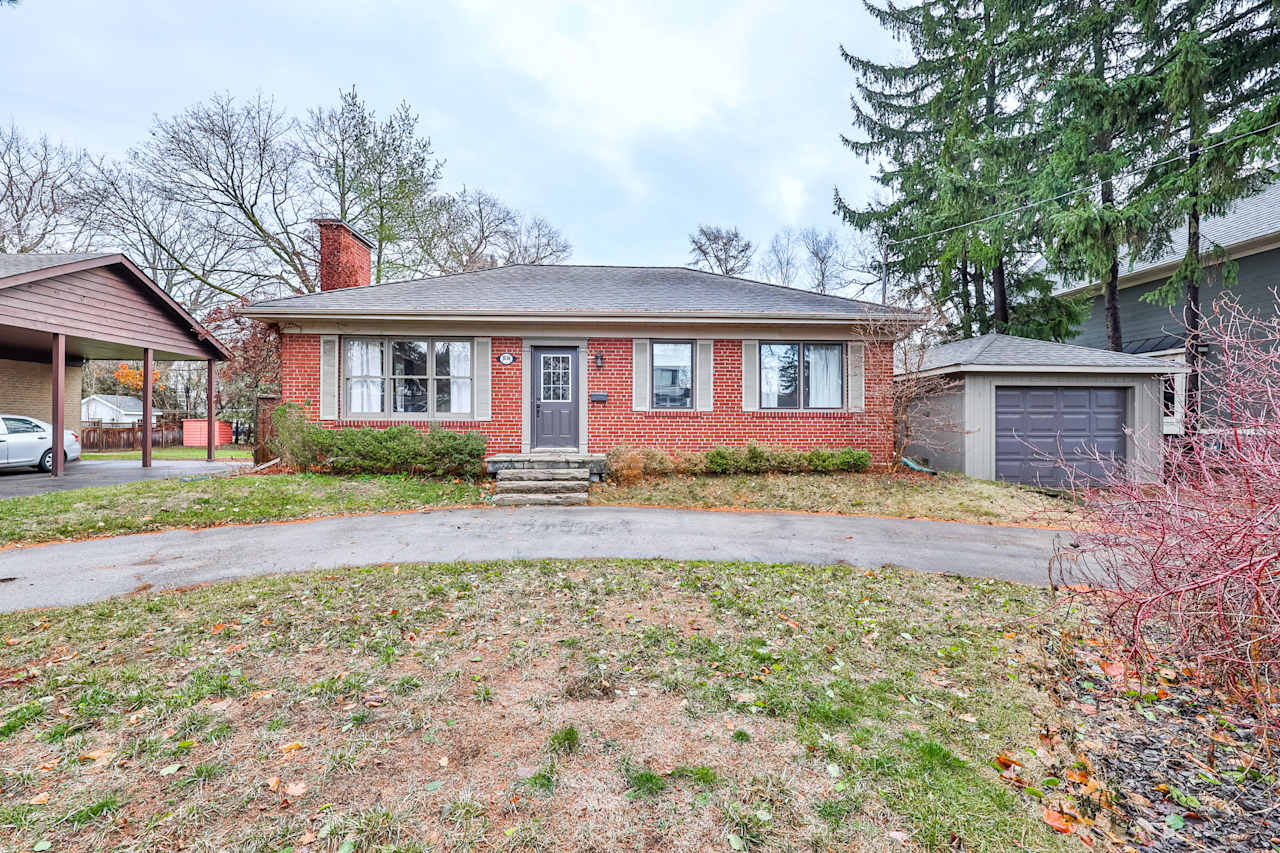 1036 Melvin Ave, Oakville