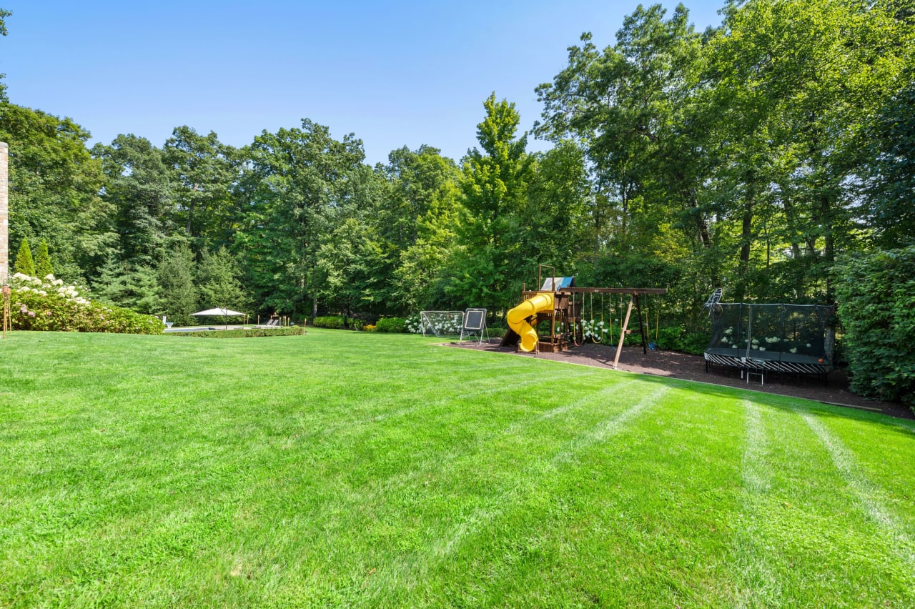 6 Long Pond Rd, Armonk NY Brian Milton Compass Sold Listing