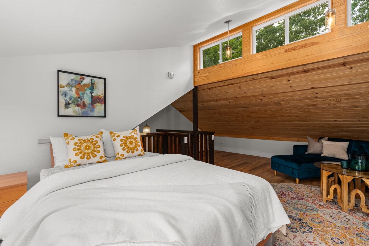 Acreage, Elegance and Timeless Allure in S. Austin's Coveted Sunset Valley Austin Real Estate