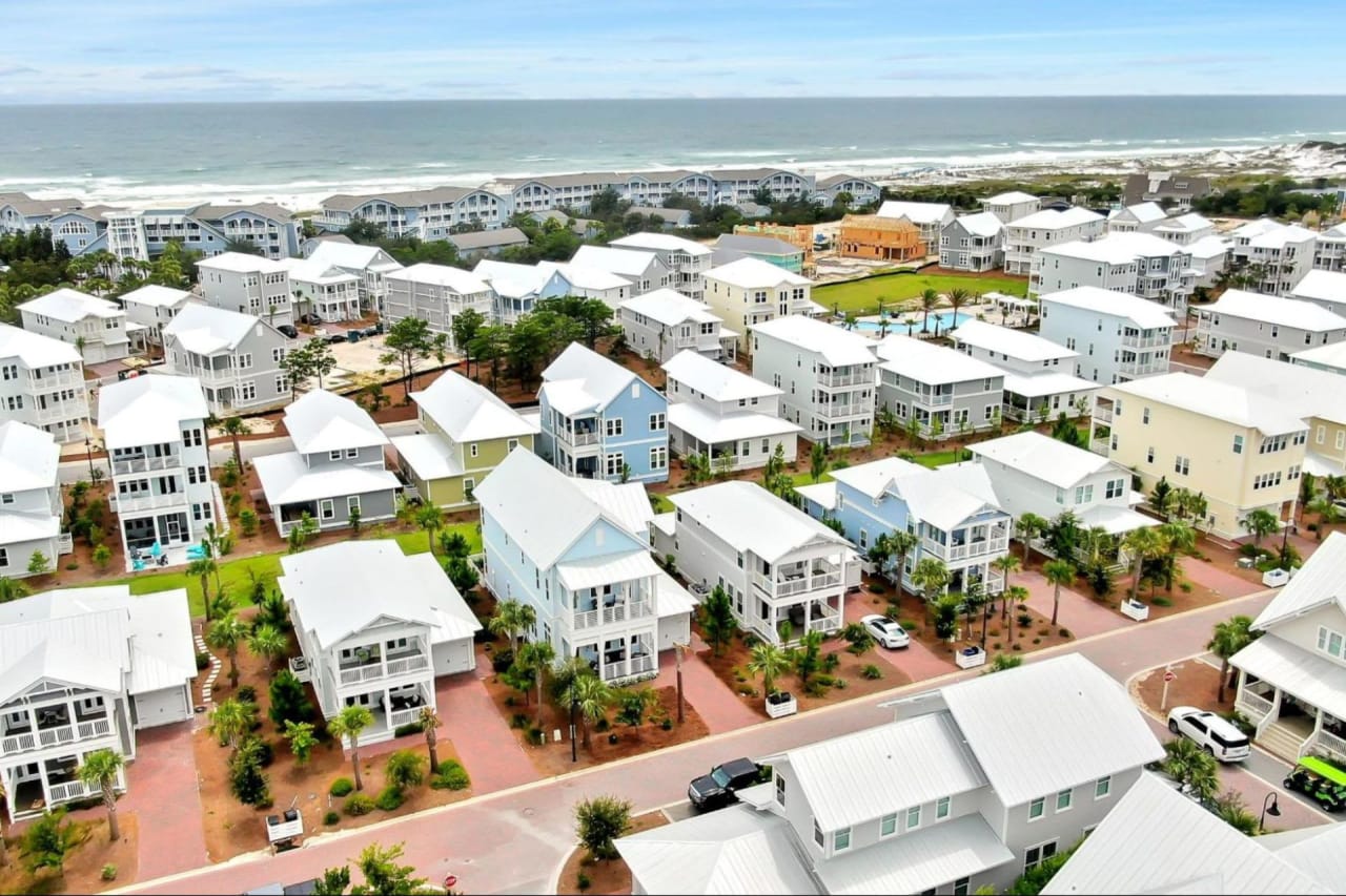 Which Neighborhood Is Right for You Along the Emerald Coast?