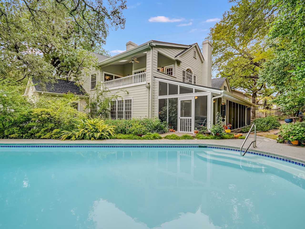 2101 Meadowbrook Drive Deane Residential Austin Real Estate Agents