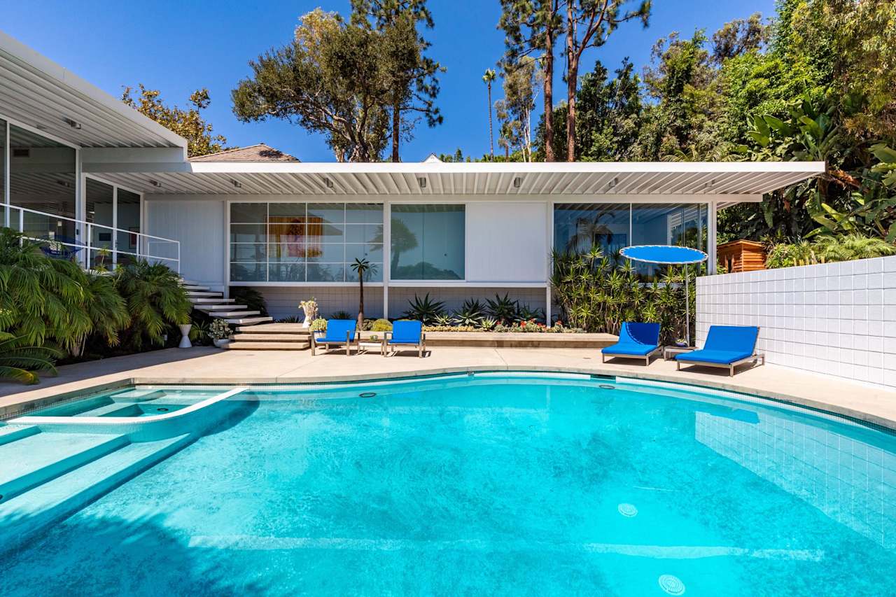 The Steel House :: Neil A. Johnson, AIA