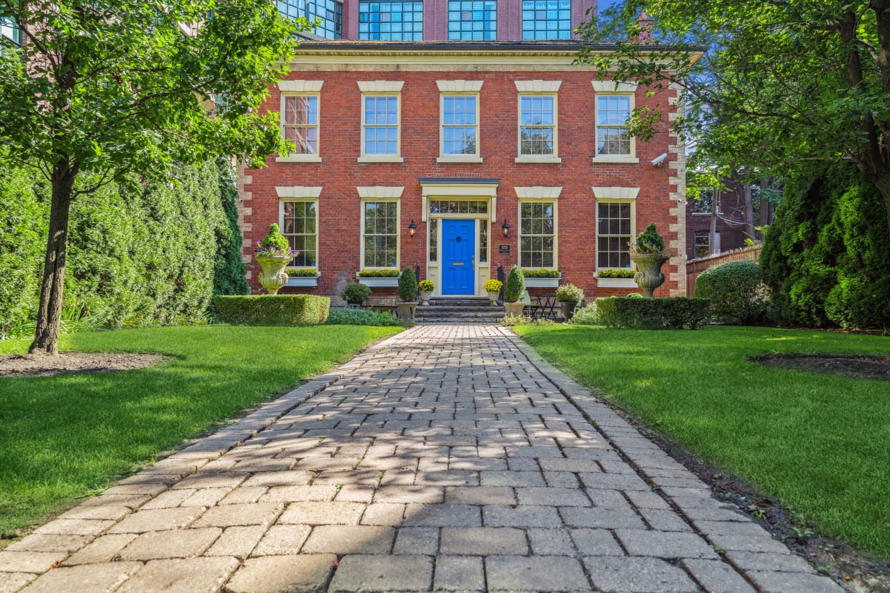 SOLD! Fasullo / Crigger & Associates Presents A Landmark Estate In Toronto