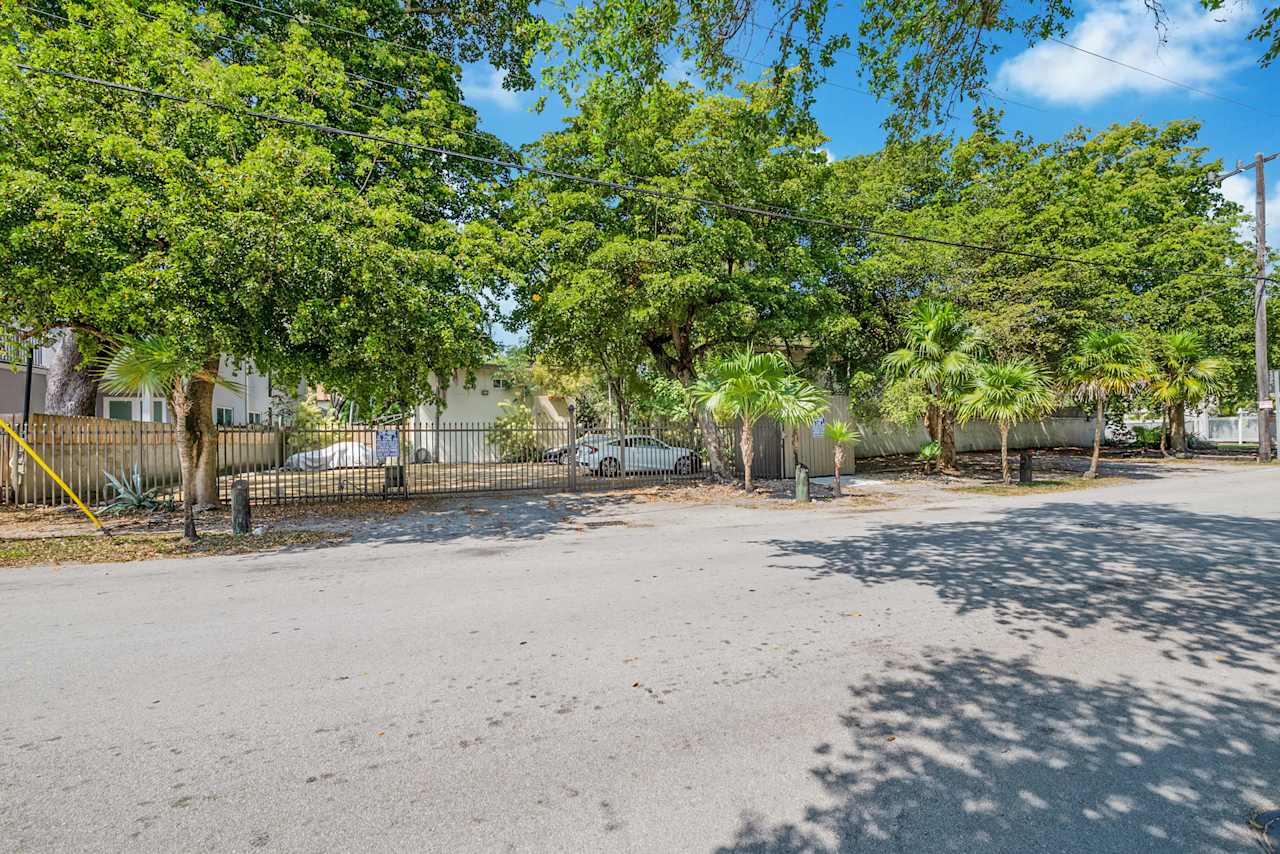 3000 Bird Avenue Unit 2b