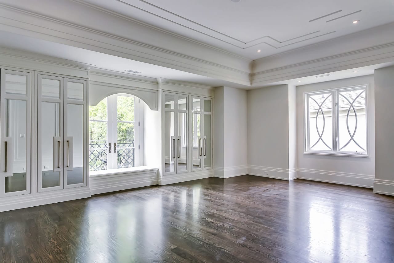 199 Chartwell Road Oakville, ON L6J 3Z7 Goodale Miller Team