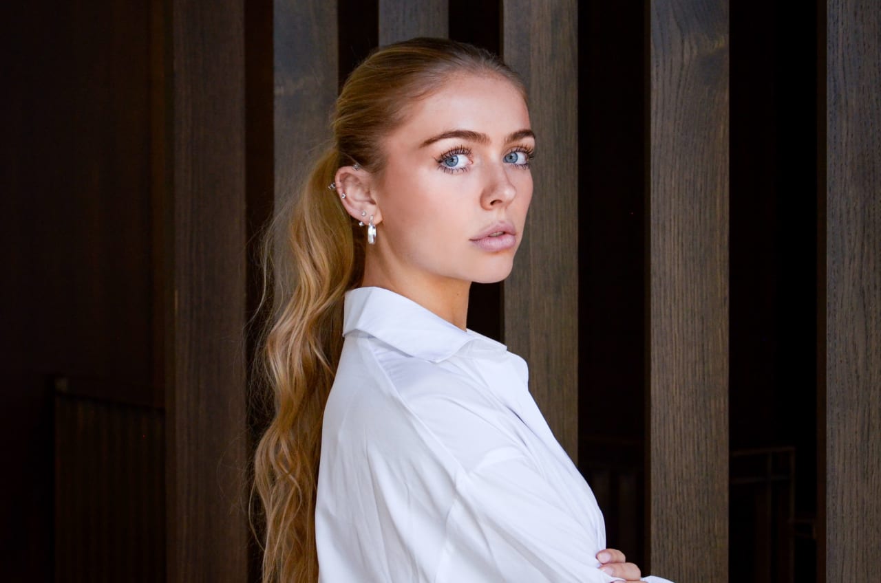 PSR Digital Handshake: Meet Annika Boron | PSR Brokerage | Toronto Luxury  Real Estate Specialists