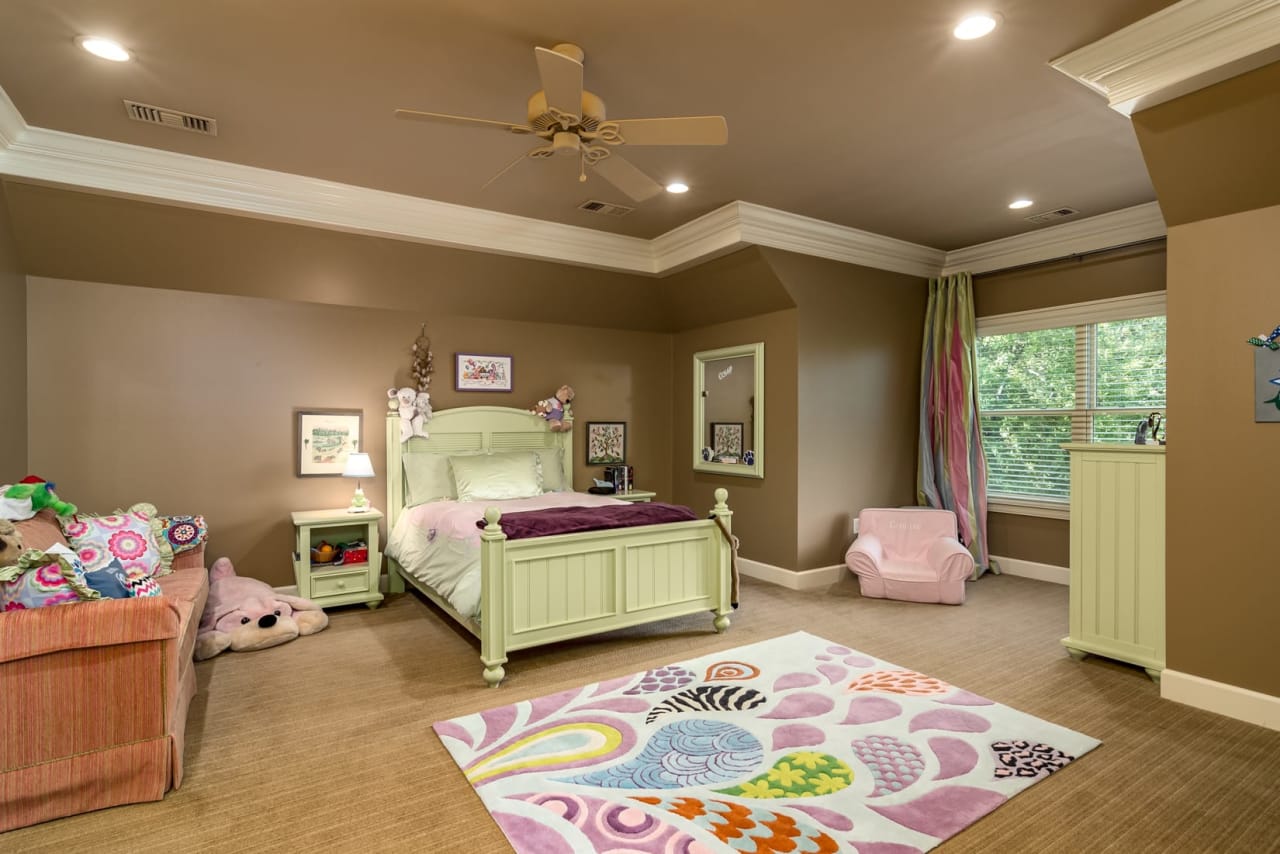 2 Valley Crest Court Jon Underhill Real Estate