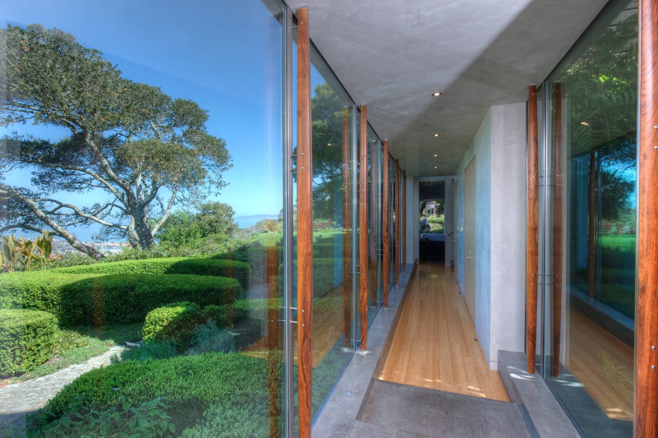 Tiburon's Award-Winning Modern Masterpiece-       Represented Seller