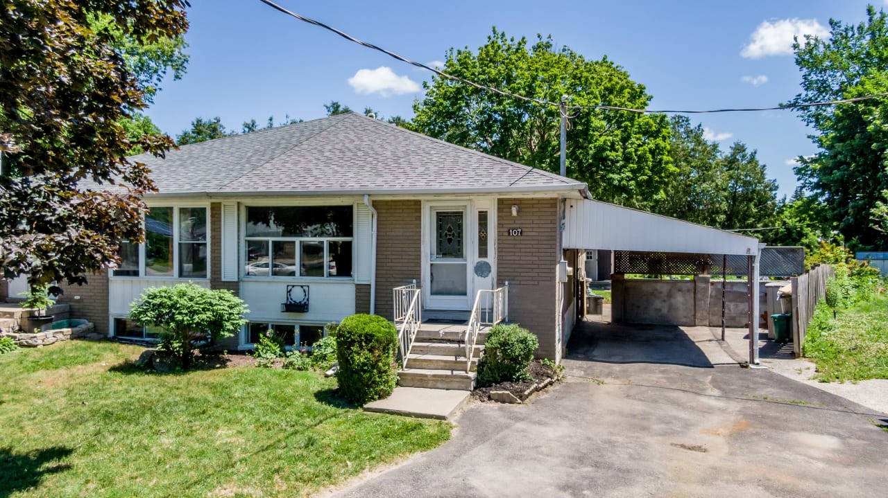 New Listing 107 WILLOW LANE, NEWMARKET Newmarket Real Estate Agents