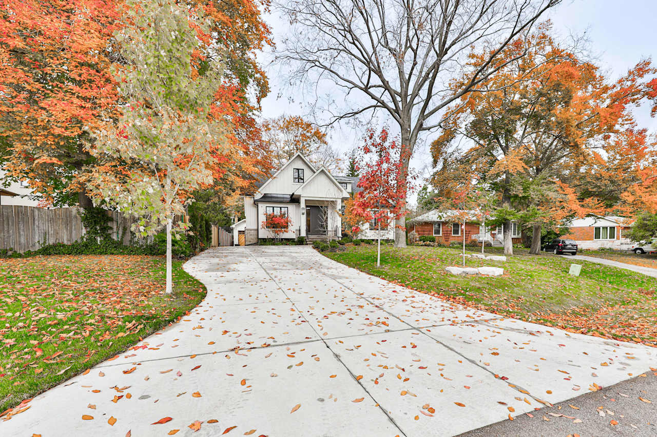 279 Snowden Road, Oakville