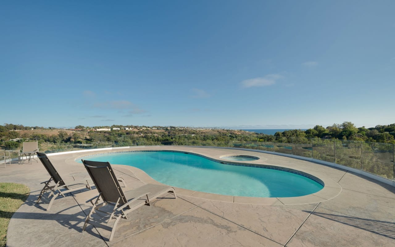 5795 CALPINE DR Real Estate Listing Bill & Daniel Moss