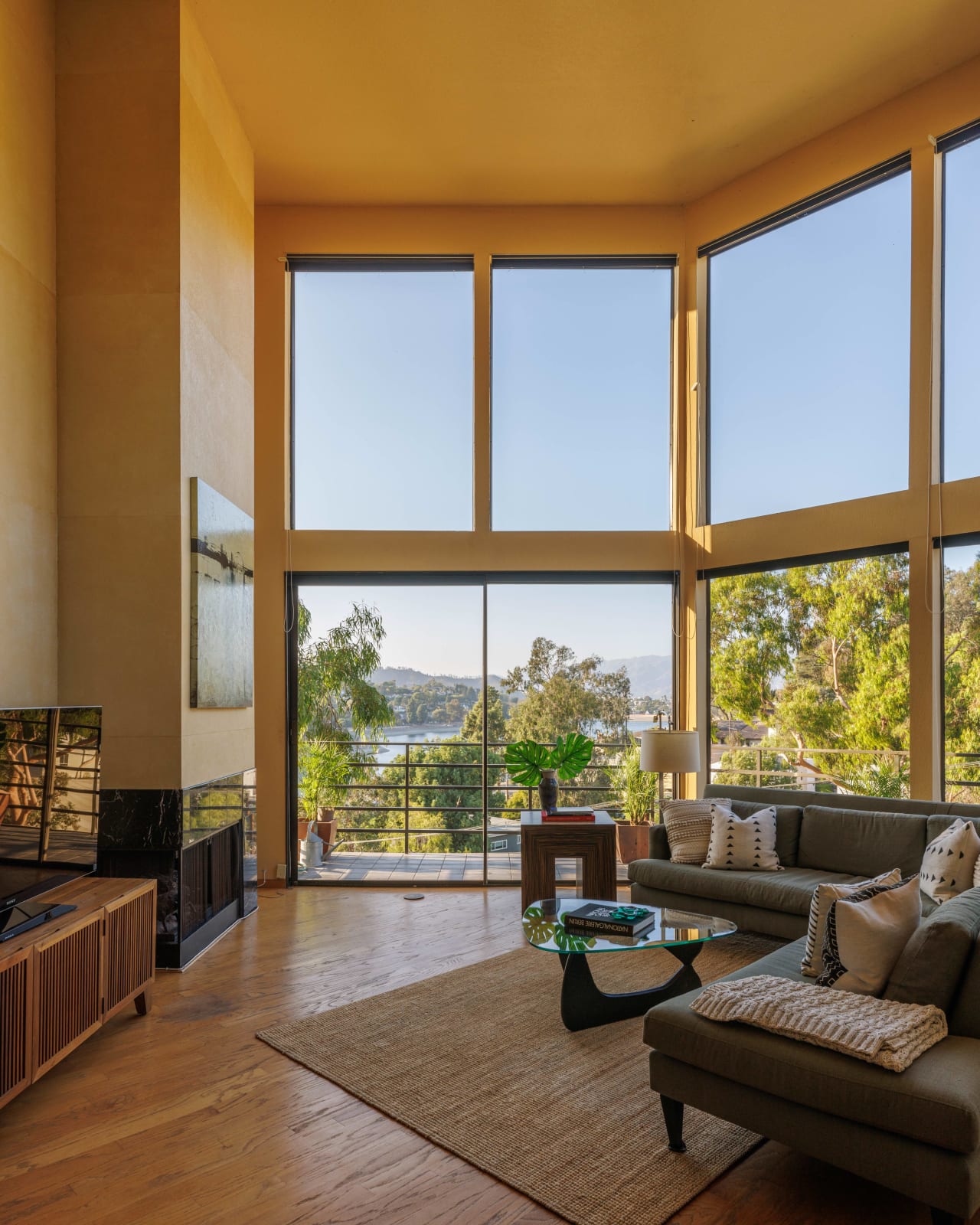 Silver Lake’s Crown Jewel Penthouse Unit 