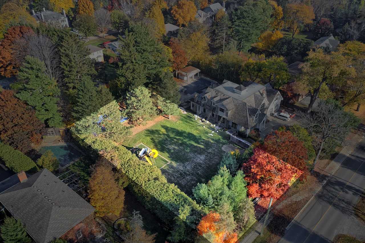 269 Chartwell Road Oakville, ON L6J 3Z7 Goodale Miller Team