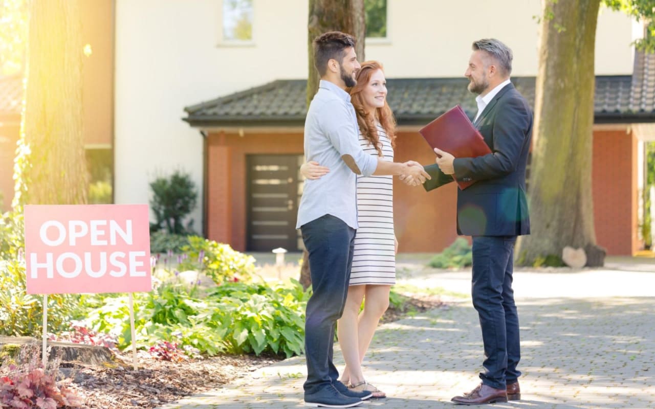 7 Important Questions to Ask During an Open House