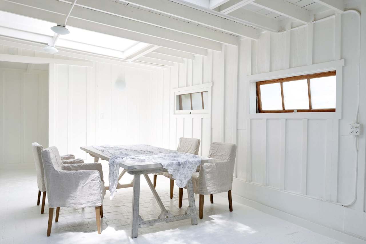 8805 LOOKOUT MOUNTAIN Avenue