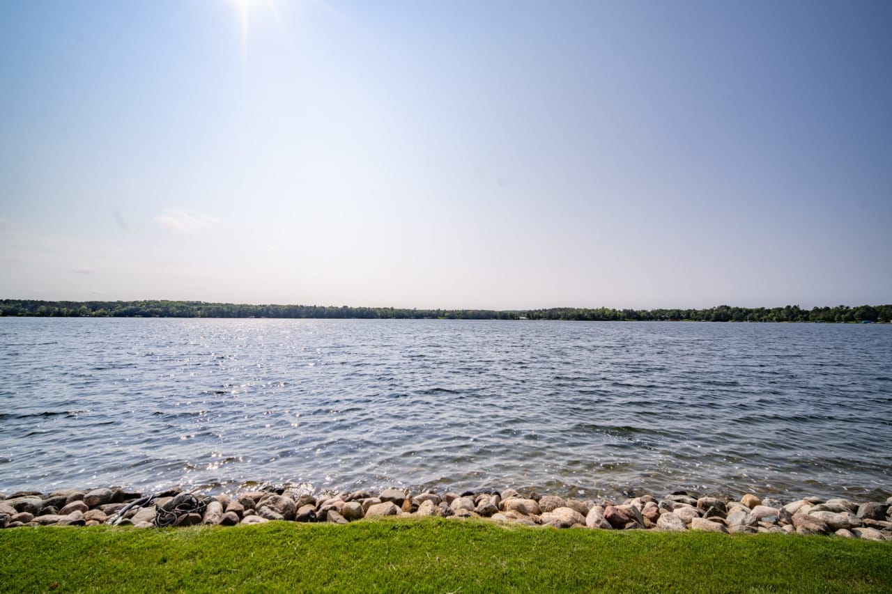 The Ultimate Lakefront Living: Finding Your Dream Waterfront Property in Crosslake