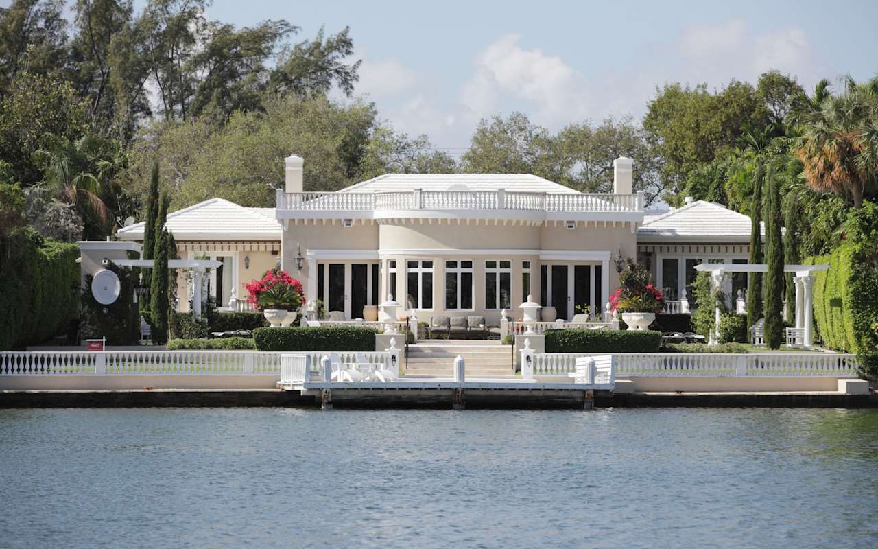 Discover Properties for Sale in Miami Julian Johnston Team