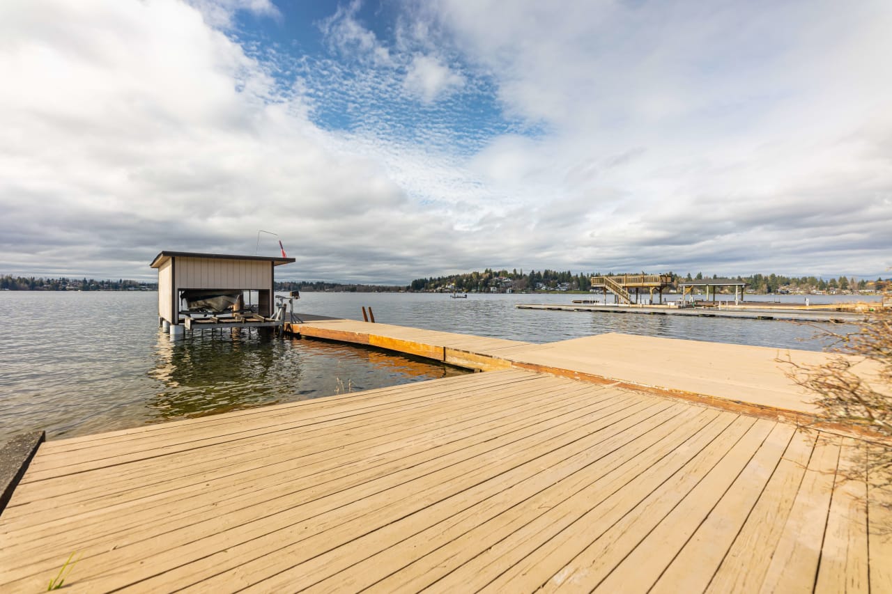 The Lake Stevens Waterfront Estate