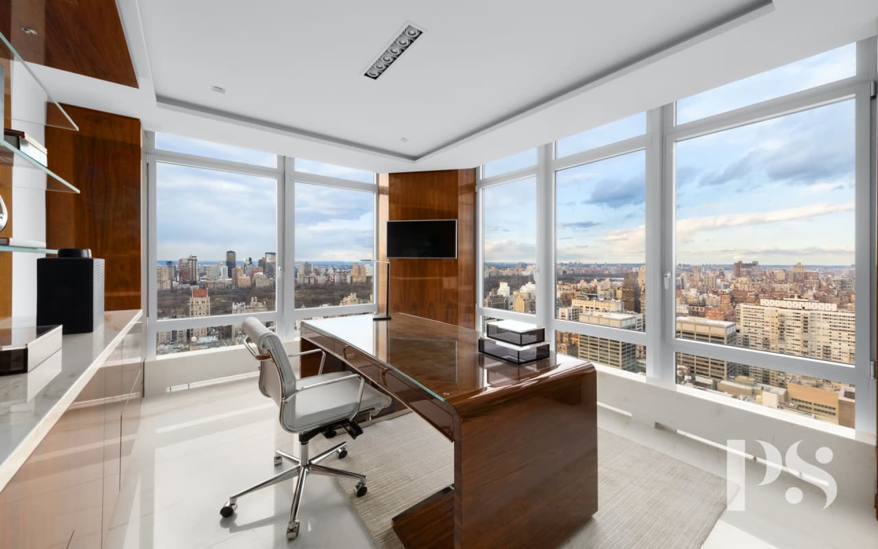 188 E 64th Street Unit: PH-4