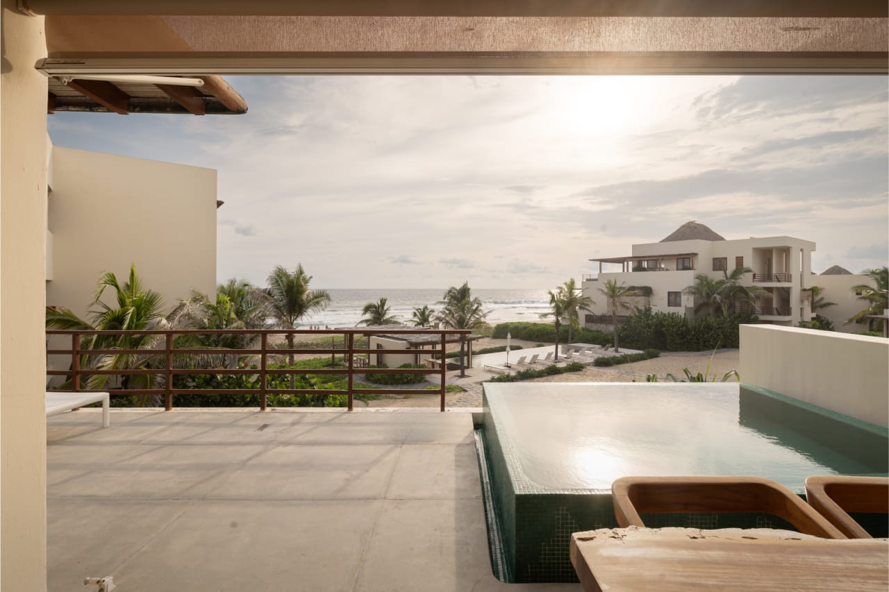 Marea Beachfront Villa B8