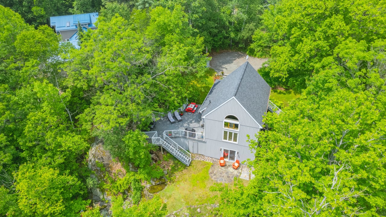 1025 Yukon Trail Haliburton