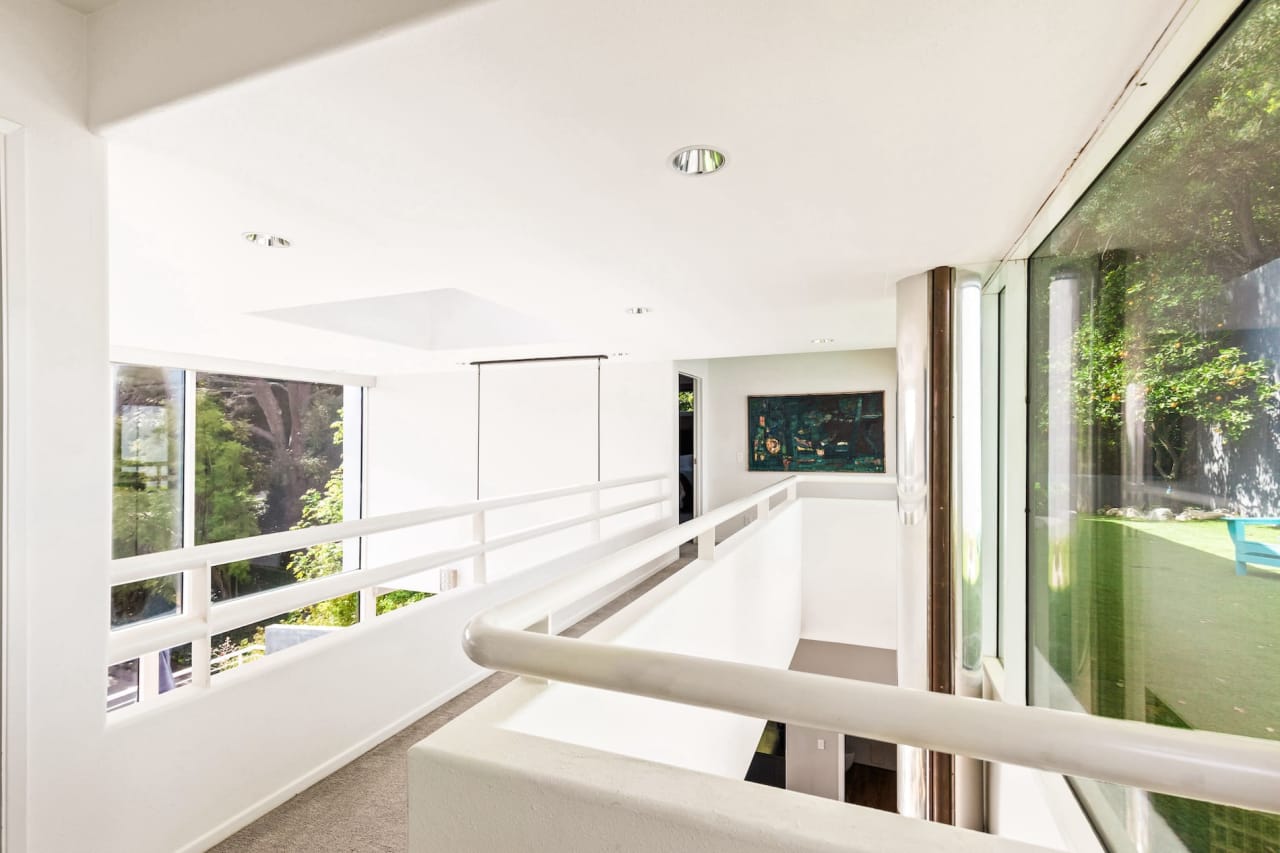 Architectural Stunner. Upper Beachwood Canyon