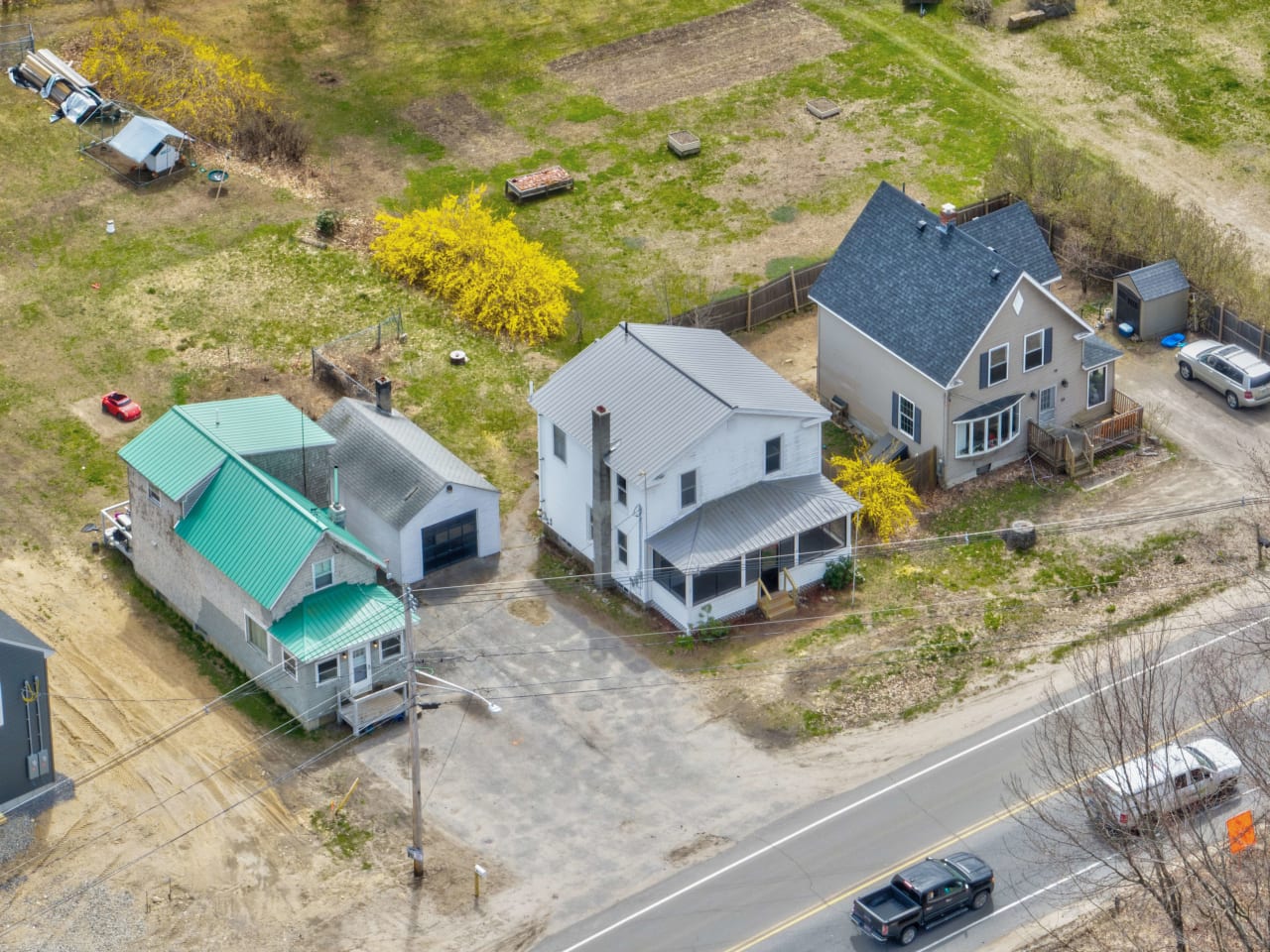 Home For Sale in Standish, Maine 57 Chadbourne Road Tomazin Goff