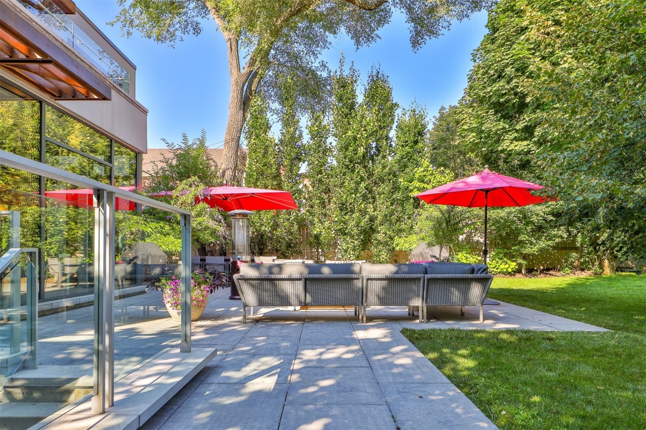 228 Coldstream Avenue Toronto, ON 5 Beds 6.5 Baths Barry Cohen Homes