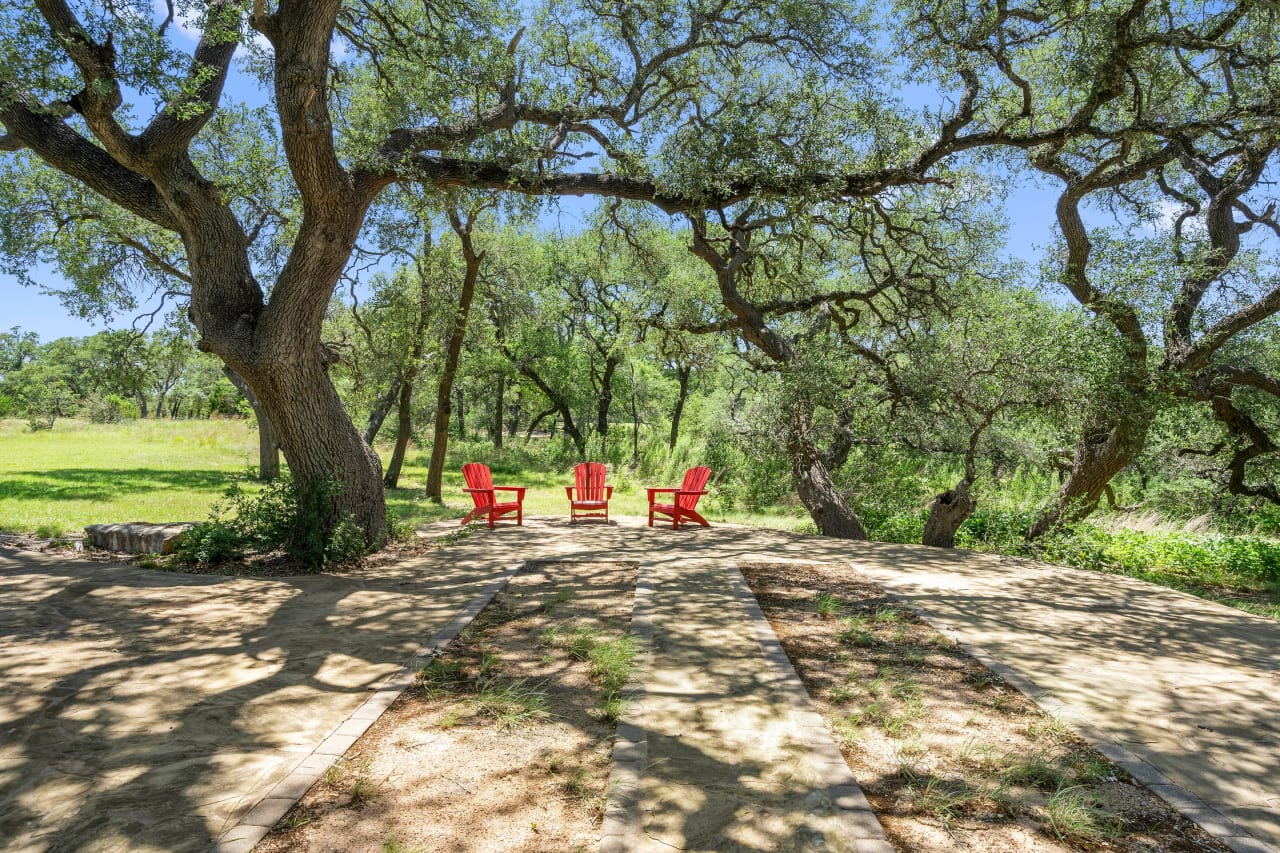 Stunning equestrian estate with the ideal floorplan on acreage