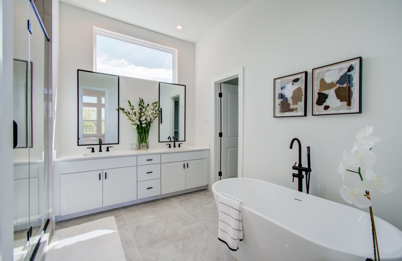 master bathroom at Commons at Engelke 