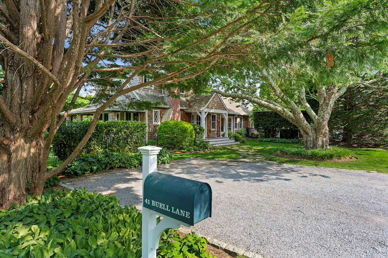 Gem in the Lanes of East Hampton Village Dana Trotter Bridgehampton