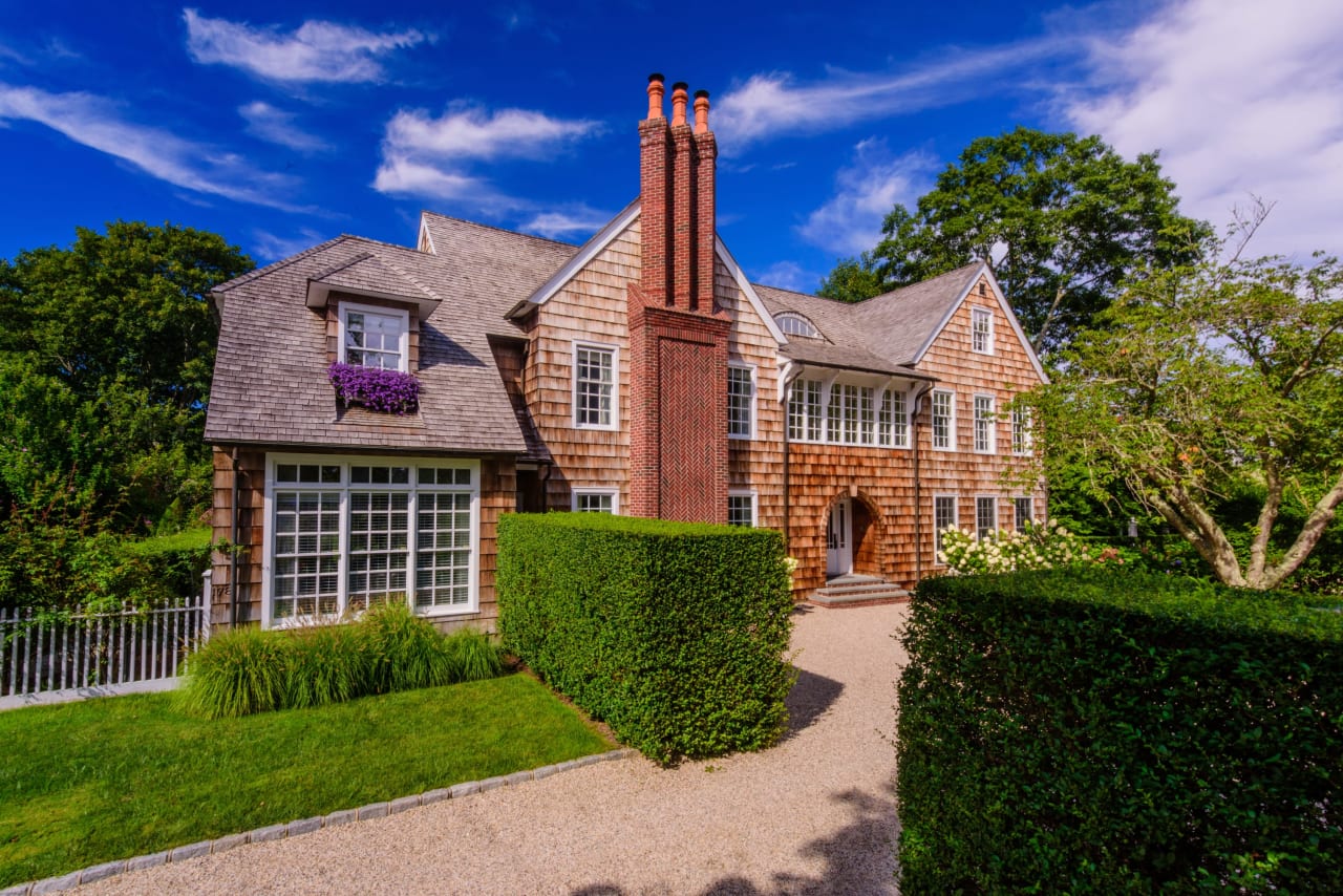 178 Sagaponack Rd Bridgehampton, NY 11932 5 Beds 6 Baths Dana