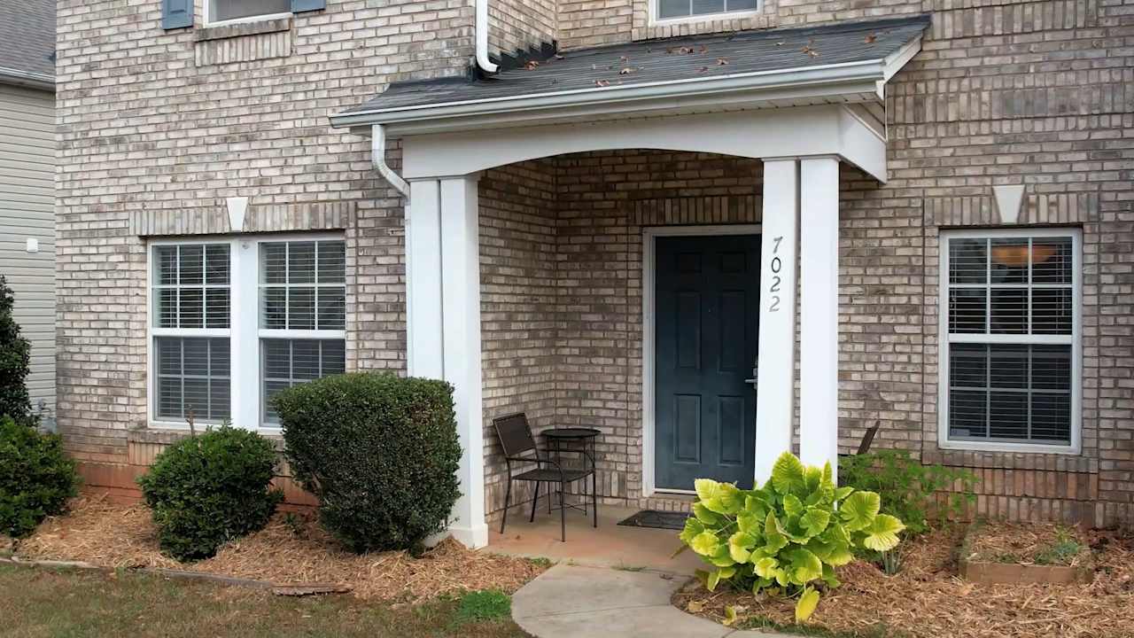 7022 Woodbridge Valley Cir