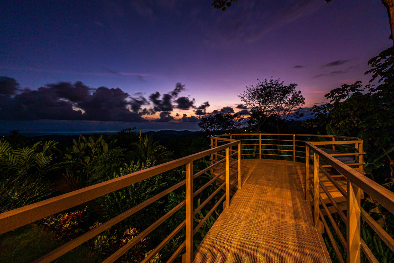 CASA BELLA JAW DROPPING SUNSET VIEWS